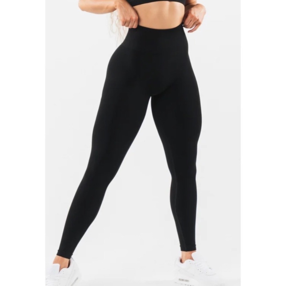 Alphalete amplify leggings